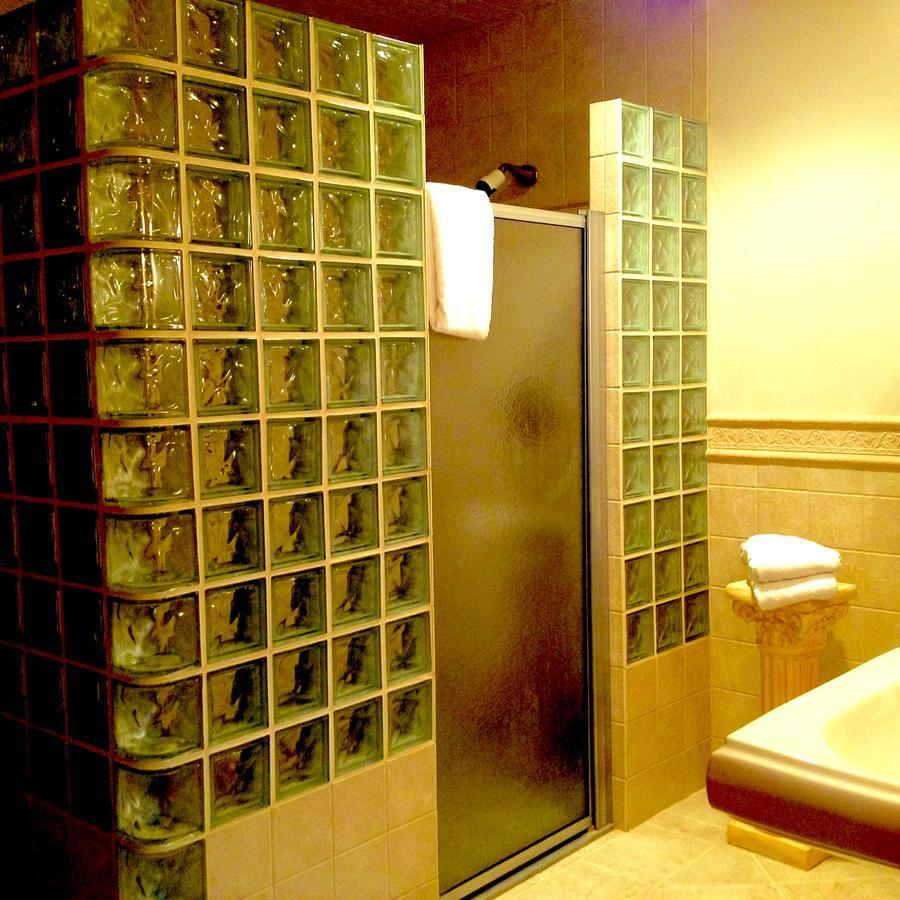 A Cayuga Lakefront Inn - Hotel Alt, Ithaca New York Екстер'єр фото